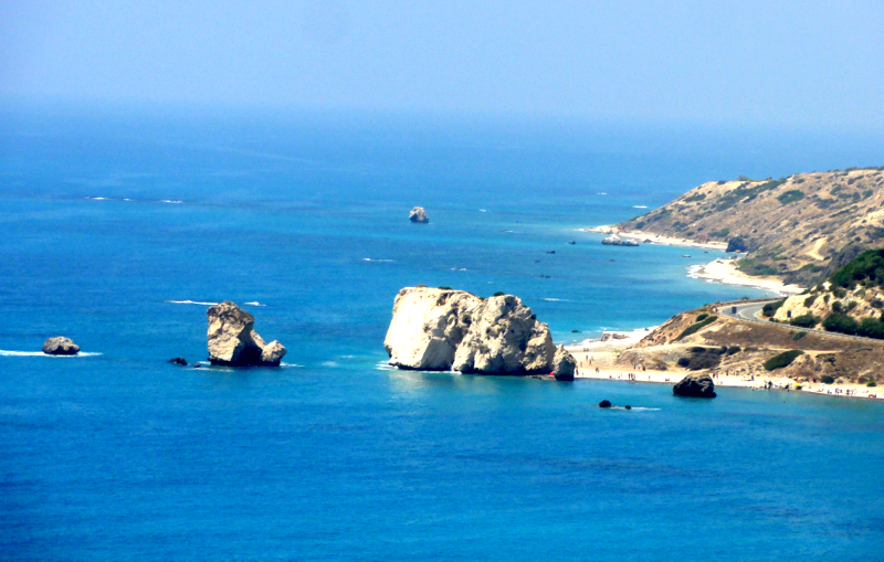 Cypr, Skały Afrodyty widziane z lotu ptaka. Fot. Grzegorz Micuła