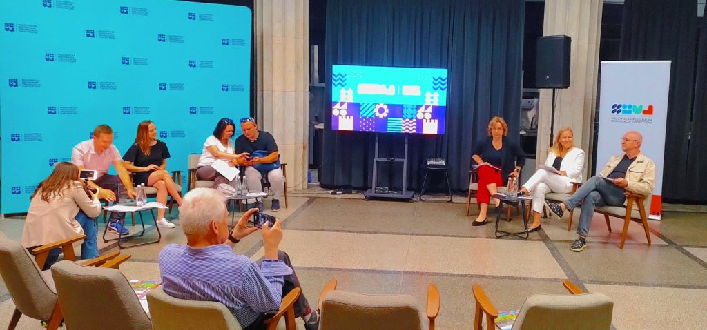 Uczestnicy konferencji MROT na temat Mazowsza w filmach