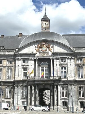 Główne wejście do pałacu książąt - biskupów