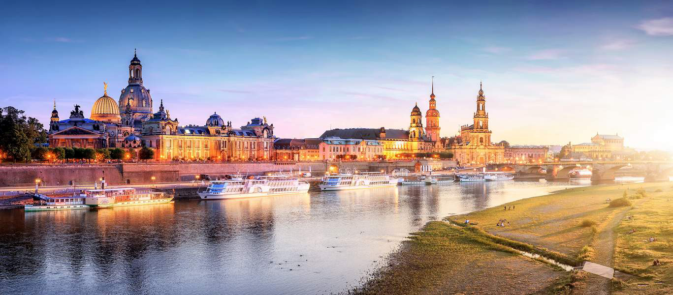 Drezno. Panorama starej części miasta od strony Łaby. Fot. Dresdner Elbland