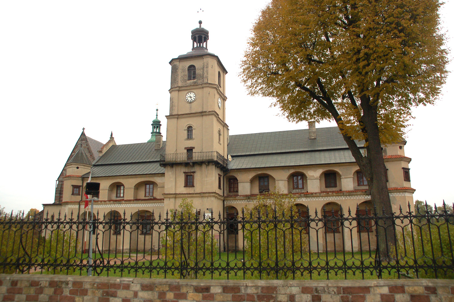 Opactwo cystersów w Wąchocku - fot, Cezary Rudziński