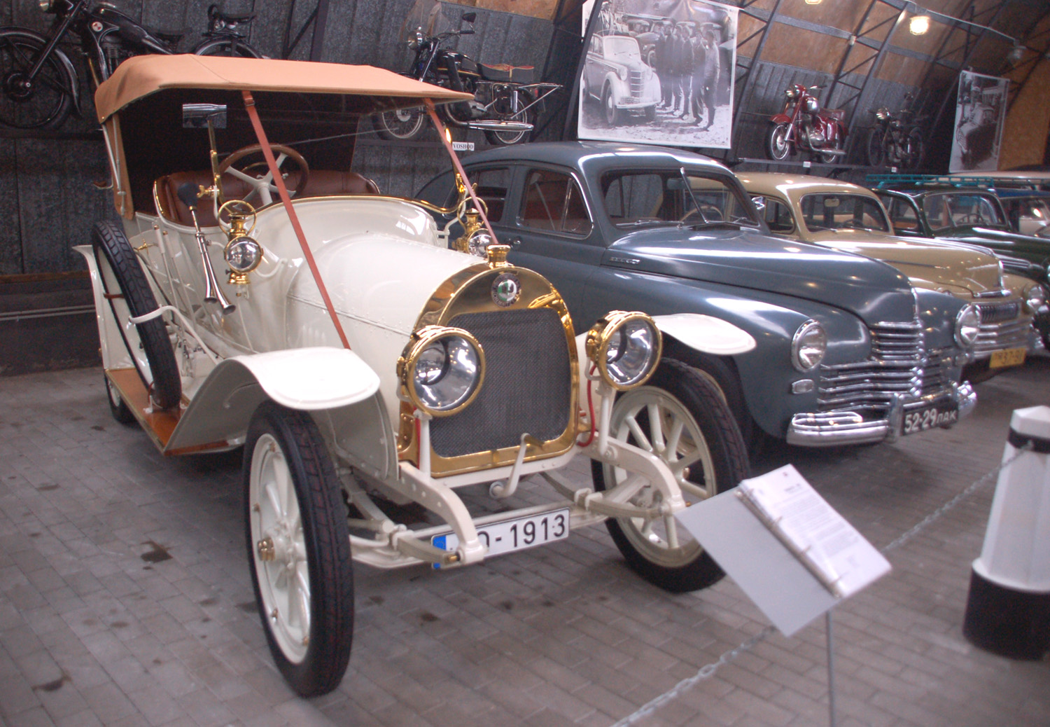 Bowsk, Muzeum Motoryzacji. Fragment ekspozycji. Fot. Cezary Rudziński