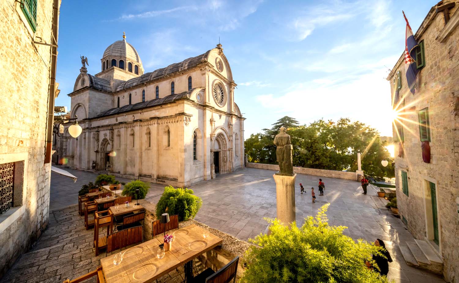 Katedra-sw.-Jakuba-w-Szybeniku-fot.-Julien-Duval